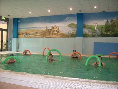 "aquagym dolce a san severino marche" by teammarche is licensed under CC BY-SA 2.0 - Source = https://www.flickr.com/photos/24975064@N05/2387327046